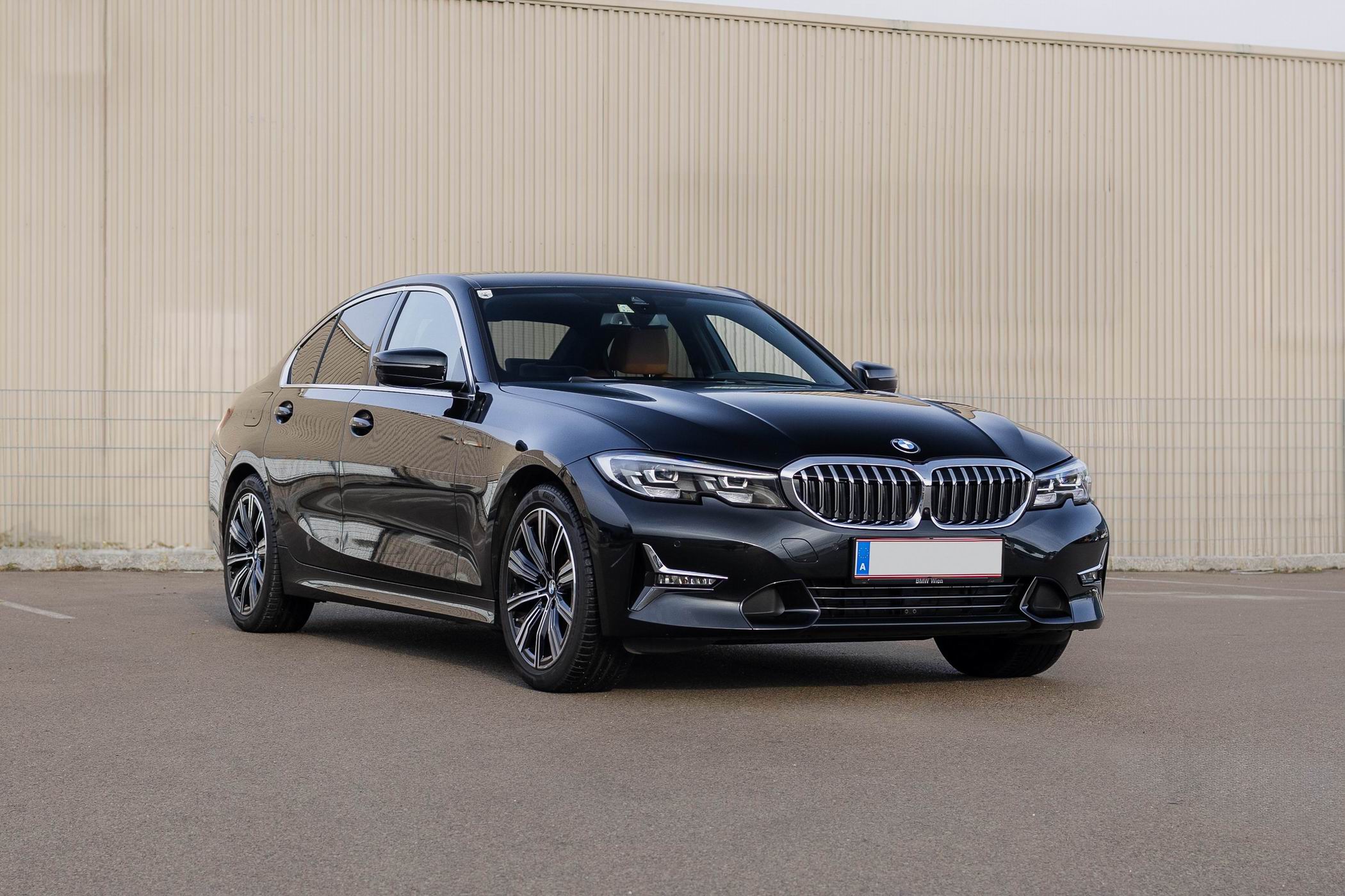 BMW 320i Luxury Line
